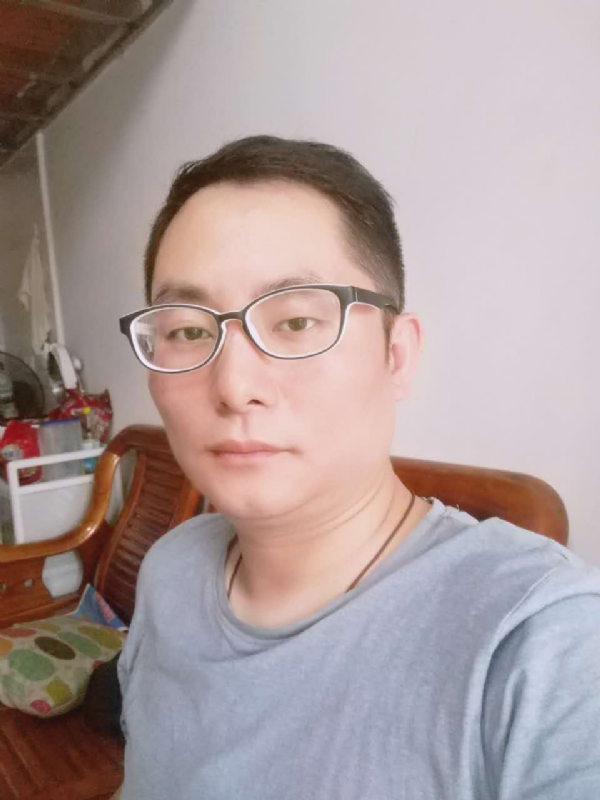 流星的尾巴的第一张照片--厦门征婚网