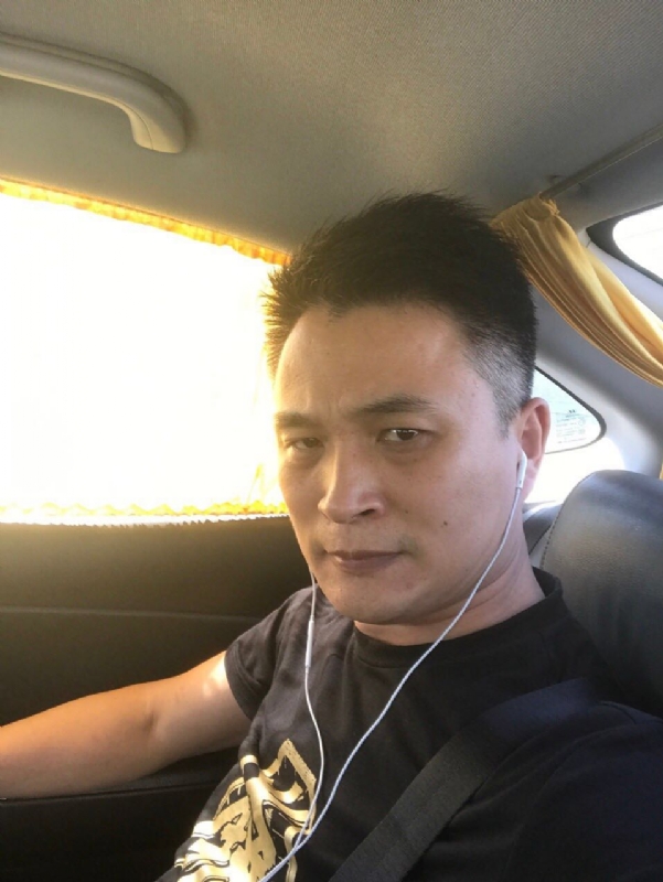 罗的第二张照片--厦门征婚网