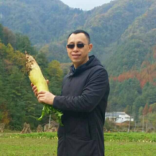 墨迹男的第一张照片--厦门征婚网