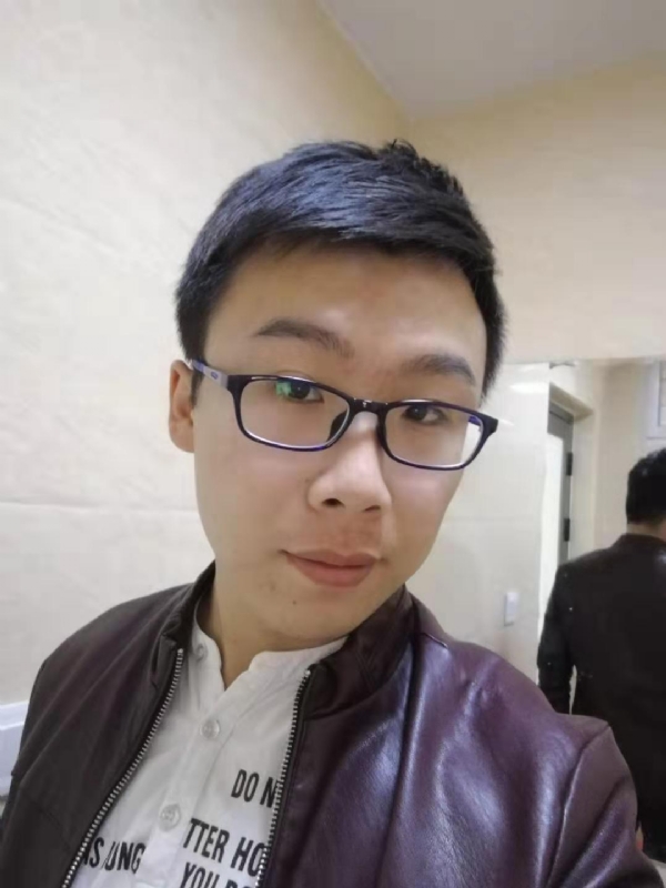 白色的纷飞雪夜的第一张照片--厦门征婚网