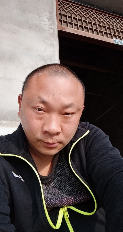 马克的第一张照片--厦门征婚网