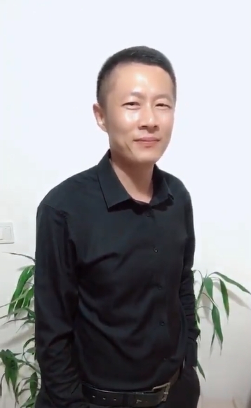 地huhi的第一张照片--厦门征婚网