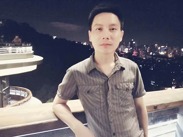 幕秋的第一张照片--厦门征婚网
