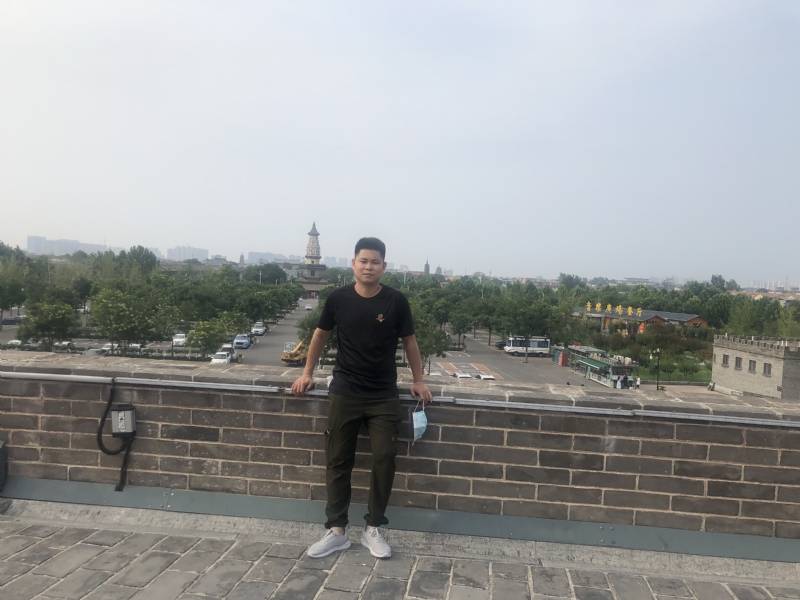 123.向左向右的第一张照片--厦门征婚网