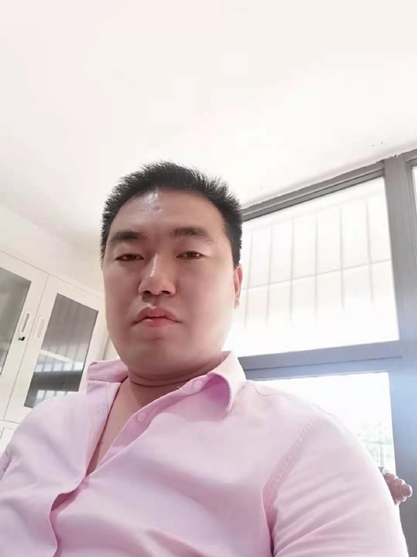 命运的打拼的第一张照片--厦门征婚网