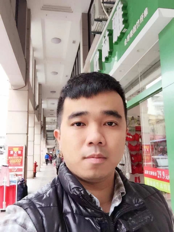 小小怪兽的第一张照片--厦门征婚网