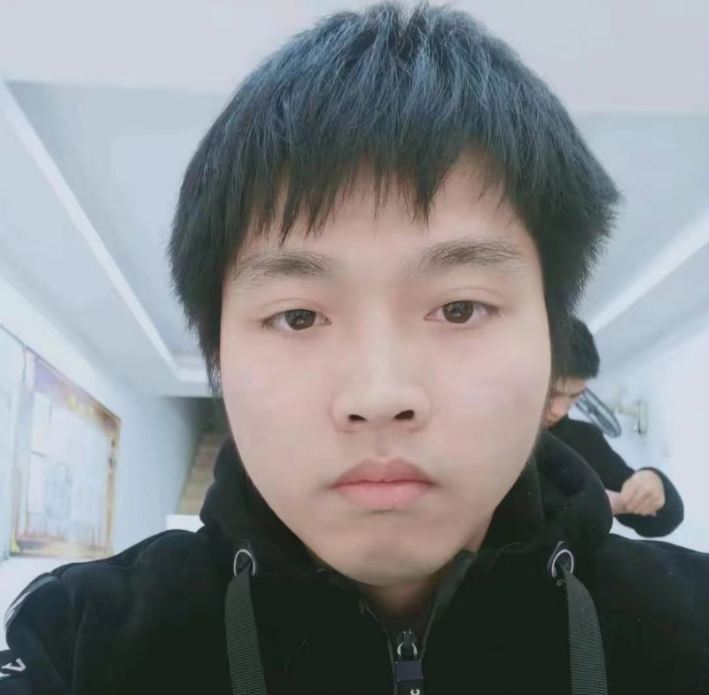 无奋斗不清春的第一张照片--厦门征婚网