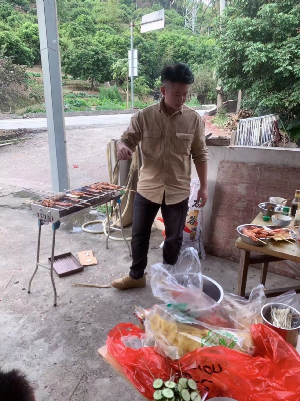 你黑我哟的第一张照片--厦门征婚网