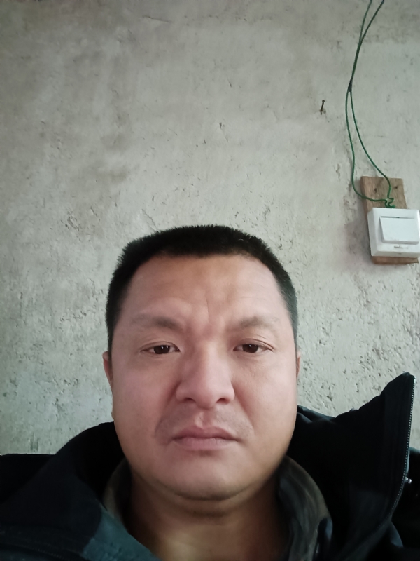 兰成龙的第三张照片--厦门征婚网