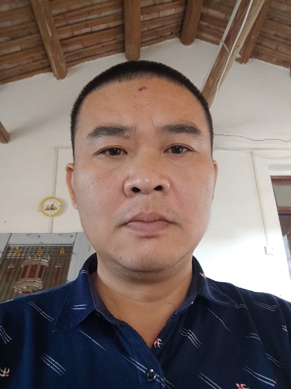 破碎的第一张照片--厦门征婚网