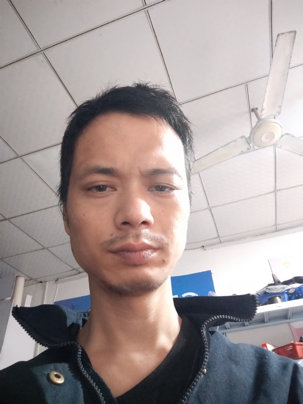 小康的第二张照片--厦门征婚网